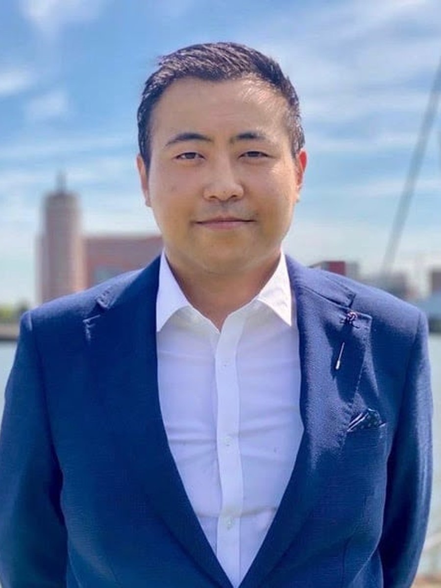 Portrait photo of Steven Tang, Senior Consultant at Intercompany Solutions in Rotterdam, the Netherlands